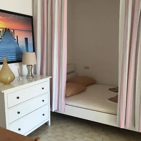 Berlin Guest house *