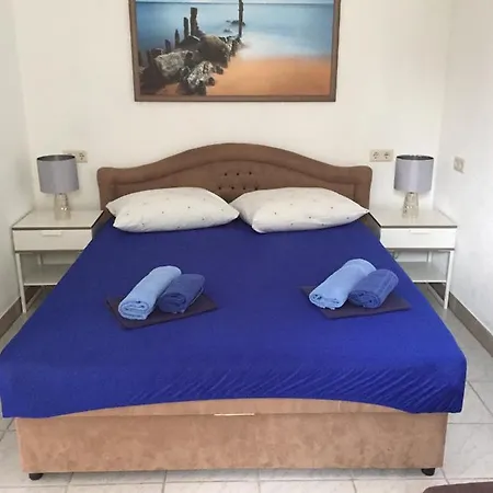 Berlin Guest house *