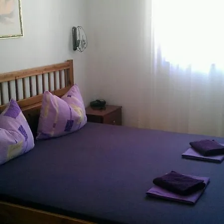 Berlin 4*