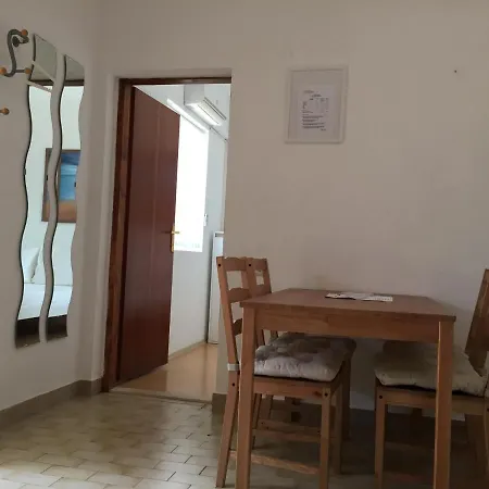 Berlin 4*